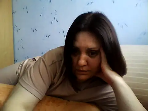 LockyCharm111 online show from 04/14/26, 08:53