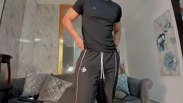 Maik Mejia online show from 02/16/26, 09:00