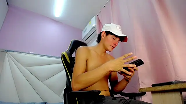 Dylan awa online show from 02/13/26, 04:08