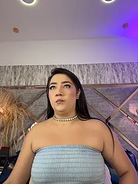 Snapshot of Hannah-Prada chatting on 07/04/26, 11:38 Hannah-Prada online show from 07/04/26, 11:38