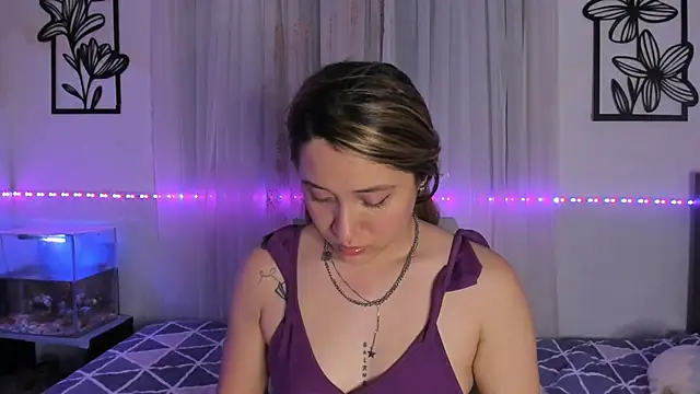 LeiahBlonde  online show from 03/03/26, 05:35