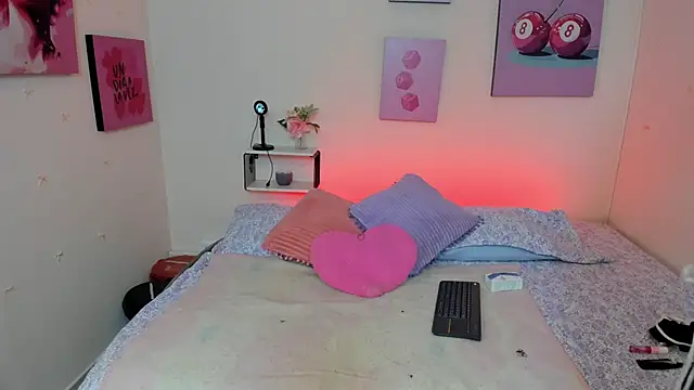 AnnyCotton online show from 04/17/26, 07:28