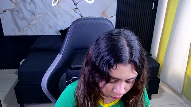 Sophie19   online show from 02/22/26, 12:47