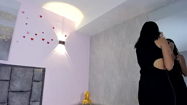 Snapshot of PeytonLouise chatting on 03/06/26, 01:07 PeytonLouise online show from 03/06/26, 01:07