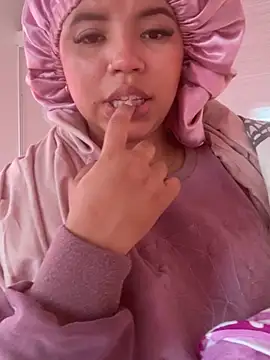 Lucy strong1 online show from 02/10/26, 03:05