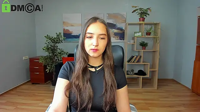 Effy Royse online show from 03/18/26, 06:38