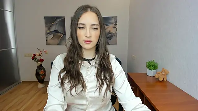 Snapshot of Effy_Royse chatting on 06/14/26, 05:31 Effy Royse online show from 06/14/26, 05:31