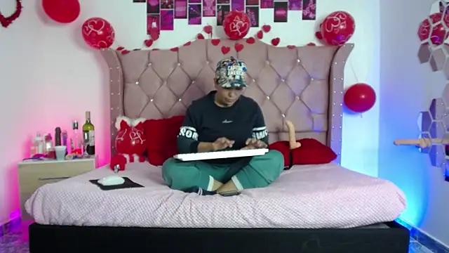 nat evans8 online show from 02/17/26, 03:36