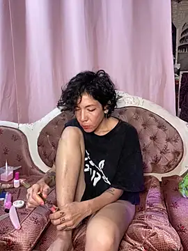 JeanneDuval8888 online show from 02/21/26, 12:44