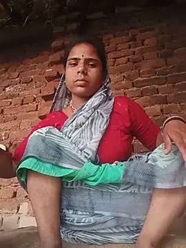 Snapshot of RAJE7053 chatting on 05/15/26, 03:30 RAJE7053 online show from 05/15/26, 03:30