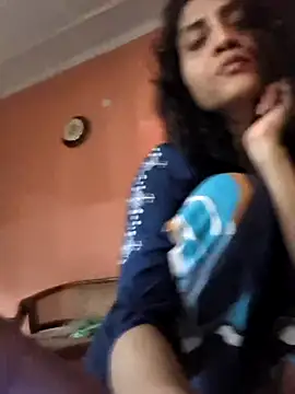 Snapshot of sexysilmy chatting on 02/28/26, 07:09 sexysilmy online show from 02/28/26, 07:09