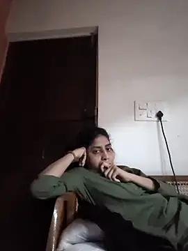 Snapshot of sexysilmy chatting on 03/08/26, 02:32 sexysilmy online show from 03/08/26, 02:32