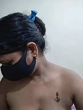 ankita077 online show from 04/28/26, 11:32
