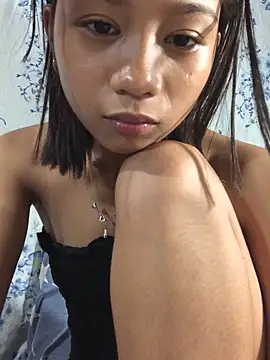 Snapshot of Asianpinay_Skinny1818 chatting on 06/11/26, 02:53 Asianpinay Skinny1818 online show from 06/11/26, 02:53