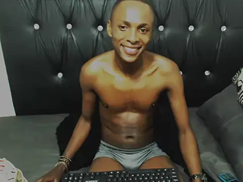 NtandoXx online show from 05/26/26, 07:10