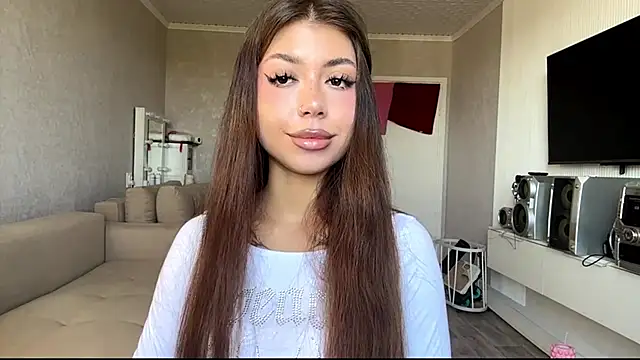 You Club Winx online show from 05/22/26, 07:37