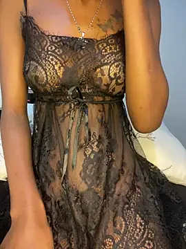 Snapshot of Rossyma chatting on 02/21/26, 10:05 Rossyma online show from 02/21/26, 10:05