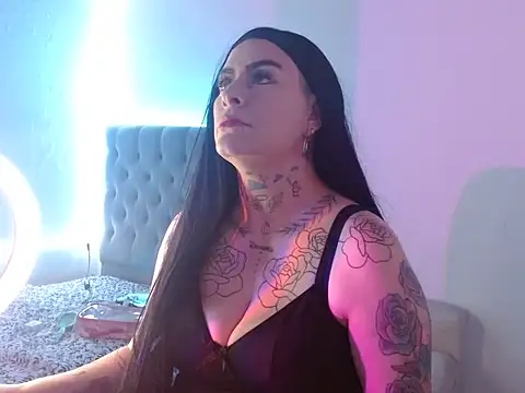 mia vantt online show from 02/16/26, 07:10