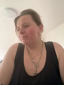 Laura-Loveyou online show from 02/18/26, 01:18