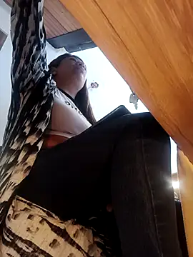 eva vidal  online show from 04/10/26, 04:33