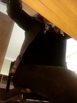 eva vidal  online show from 04/15/26, 07:58