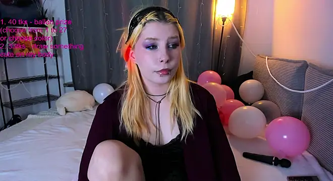 WarmAtEdges online show from 02/18/26, 02:35