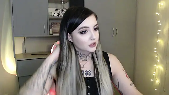 Rin Tozier online show from 02/16/26, 12:07