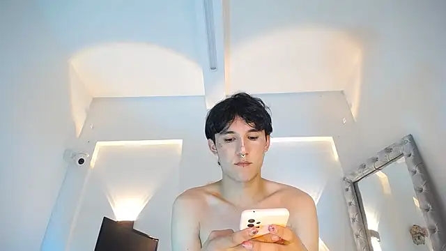 jullian ricci online show from 04/20/26, 08:21