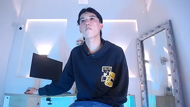 jullian ricci online show from 06/13/26, 08:18