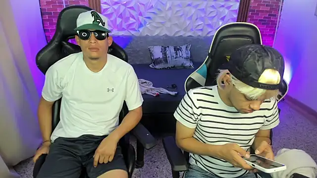 Top and bottom online show from 02/11/26, 01:05