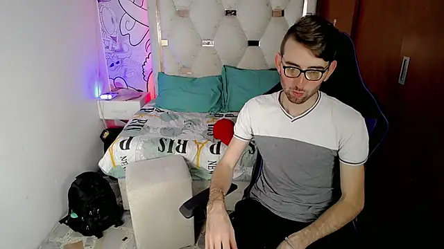 Top and bottom online show from 02/19/26, 08:05