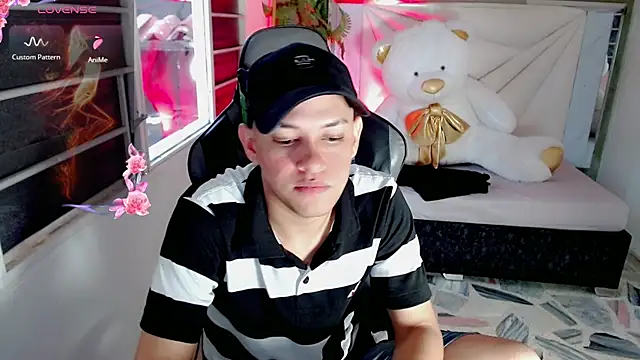 Top and bottom online show from 04/21/26, 09:28