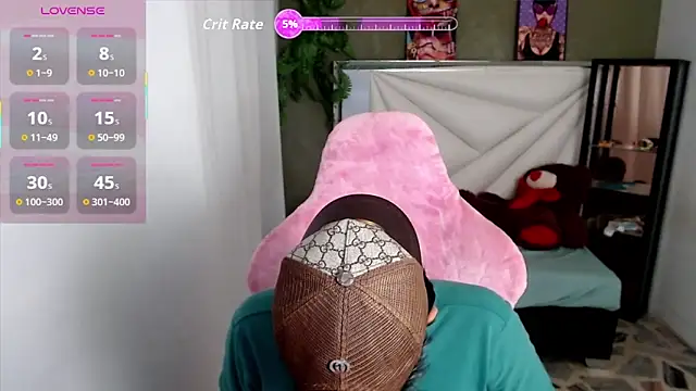 Top and bottom online show from 06/13/26, 07:39