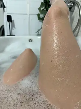 Ninimaus online show from 04/22/26, 07:26