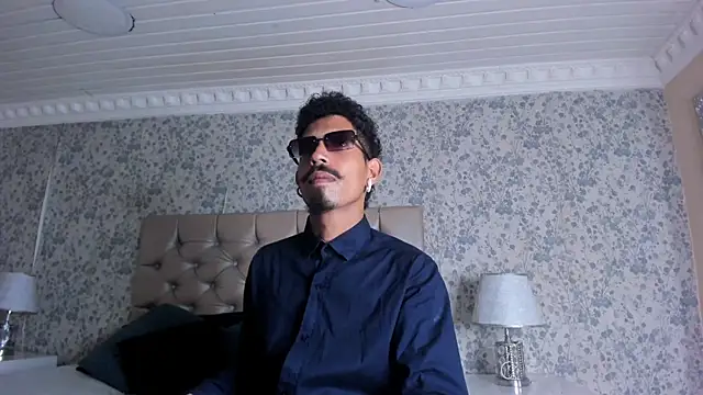 NoaahTylor online show from 02/19/26, 08:27