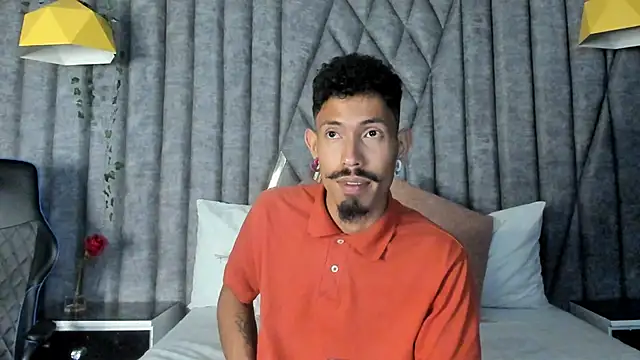 NoaahTylor online show from 02/22/26, 08:07