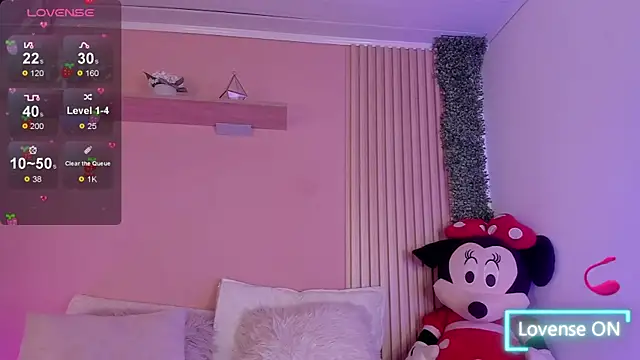 Winnie cutee online show from 04/22/26, 01:19