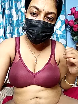 miss pompa online show from 02/18/26, 06:15