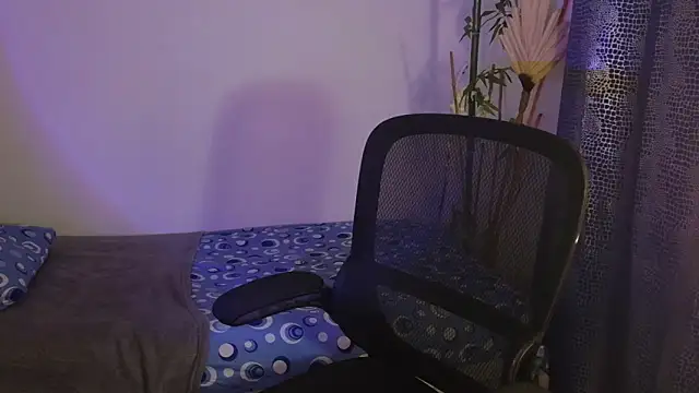 Scarlett Laurent online show from 05/01/26, 05:34