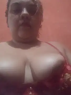 cataleya2016 online show from 02/15/26, 09:44