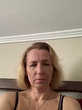 VeltaMur975 online show from 02/15/26, 09:19