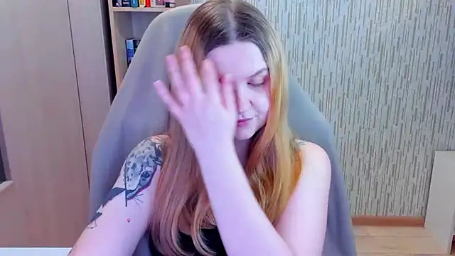 AnitaXVine online show from 04/01/26, 01:41