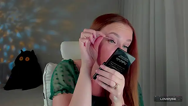 she wolf online show from 04/22/26, 04:41