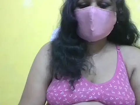 anu-reddyy online show from 05/19/26, 03:46