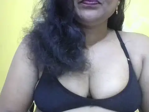 anu-reddyy online show from 05/25/26, 04:40