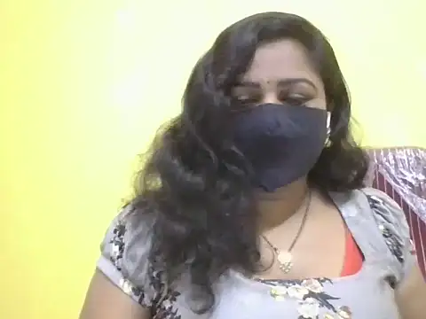 anu-reddyy online show from 06/24/26, 11:31