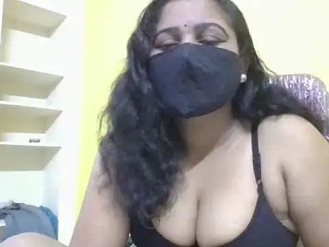 anu-reddyy online show from 07/04/26, 04:29