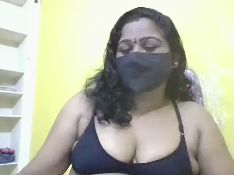 anu-reddyy online show from 07/28/26, 02:29