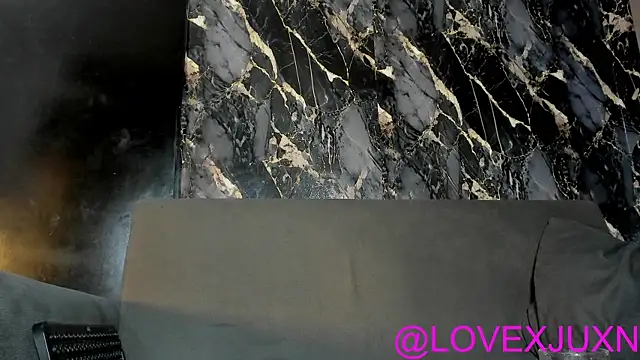 LovexJuxn8 online show from 03/28/26, 09:36