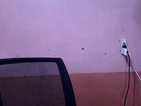 Snapshot of sweety_pie18 chatting on 03/06/26, 08:11 sweety pie18 online show from 03/06/26, 08:11